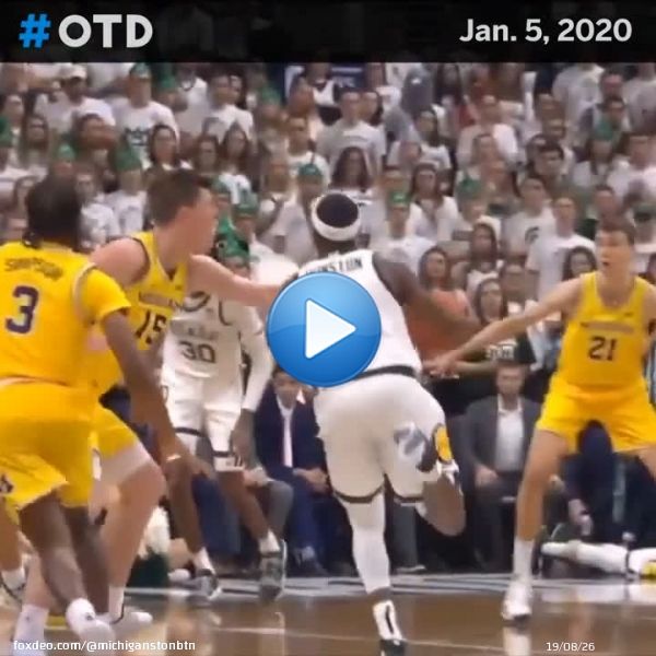 This one wasn't close.   #OTD in 2020, @cassiuswinston scored a career-high 32 to send @MSU_Basketball to a convincing win over rival Michigan.