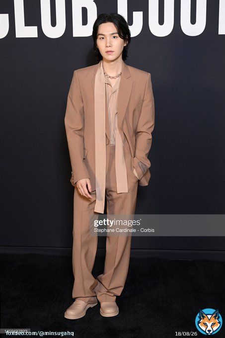 SUGA has arrived at the Valentino Haute Couture show!   #SUGAxValentinoCouture #SUGAValentinoDiVas  HAUTE COUTURE WITH SUGA