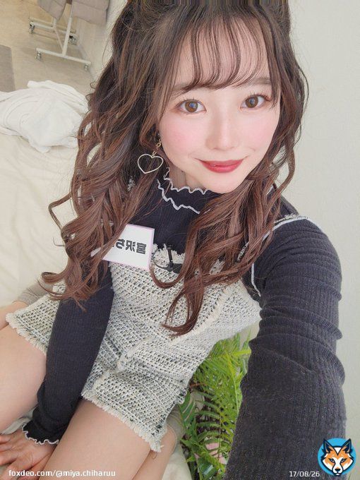 #新EXガールズオーディション 投票期間1週間経ちました 毎日投票してくれてる方ありがとうございます  リマインドです SPOOX EXで月額商品を購入すると票が10倍になります 過去の票も10倍AVも見放題   EXガールズに選ばれたいです 宜しくお願いします
