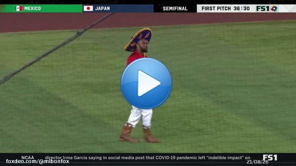 Randy obviously shagging in a sombrero and cowboy boots   : WBC on FS1