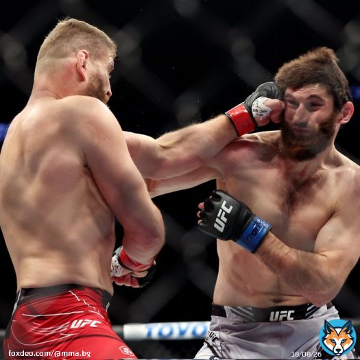 #UFC282 Ян Блахович и Магомед Анкалаев завърши без победител: (48-47, 46-48, 47-47)  Какво смятате за решението?