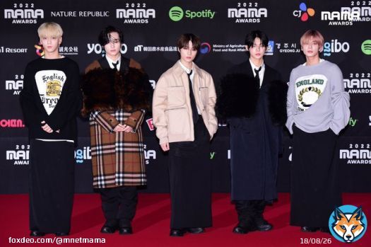 [#2022MAMA] Red Carpet #txt #투모로우바이투게더  Look who is rocking 2022 MAMA AWARDS red carpet right now! Welcome to 2022 MAMA AWARDS @TXT_bighit!  World&rsquo;s No.1 K-POP Awards 2022 MAMA AWARDS  #MAMAAWARDS #2022MAMAAWARDS