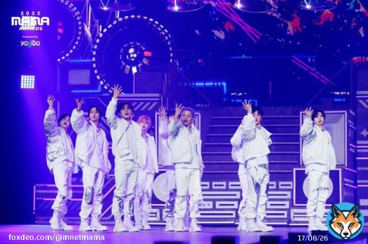 [#2022MAMA_Photo]  #VolKno + #JIKJIN + #HELLO by #treasure  Enjoy this amazing stage! 2022 MAMA AWARDS IS HERE!  World&rsquo;s No.1 K-POP Awards 2022 MAMA AWARDS  #2022MAMA #MAMAAWARDS #2022MAMAAWARDS