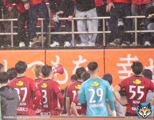 『まだ巻きかえせる』 とおく離れていても、そう聴こえた  信じるしかない 信じることしかできない  岩政監督も 選手も 試合後に『謝罪』  #鹿島アントラーズ