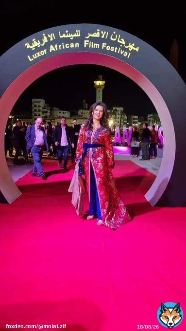 امل عيوش الممثلة المغربية في مهرجان الأقصر للسينما الأفريقية تتالق بالتكشيطة المغربية من تصميم المغربية  Maria Chahidi El Ouazzani Maria ouezzani chahdi #المملكة_المغربية #مصر #المغرب