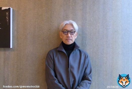 坂本龍一「僕から見ても安倍さんはとても保守とは言えない、その本質は露骨な大企業優遇。国民はもっと怒るべき、いまの政権がやっていることは『棄民政策』です。なぜこれを多くの人が許しているのか、本来なら100万人規模デモで国会に押しかけたっていい話だと思います」