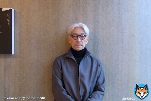 坂本龍一「僕から見ても安倍さんはとても保守とは言えない、その本質は露骨な大企業優遇。国民はもっと怒るべき、いまの政権がやっていることは『棄民政策』です。なぜこれを多くの人が許しているのか、本来なら100万人規模デモで国会に押しかけたっていい話だと思います」