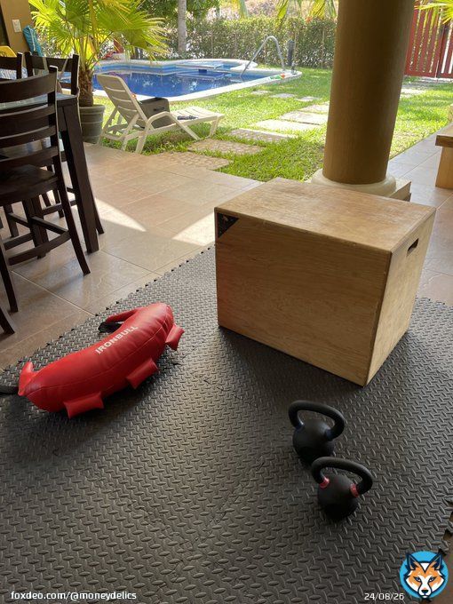 Loving every moment in #ElSalvador, where I start my day with beach walks alongside @juinelsalvador  , and transform my backyard into a personal gym , all while feeling grateful for the life, freedom and private property that #Bitcoin  country provides to my family...  ...and&hellip;