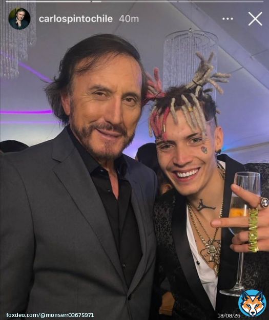 El profe de 2x1 con su mejor estudiante #nochecero #GALA #galavi&ntilde;a2023 #marcianeke #carlospinto