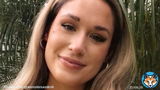 After years of hiding her body, The Bachelorette lead Rachel Recchia is opening up about her decision to get a breast reduction #TheBachelor #TheBachelorette #RachelRecchia