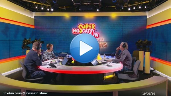 Vincent Moscato : 'C'&eacute;tait l&agrave; que &ccedil;a se jouait... et l&agrave;, d&eacute;gringolade. Patatrac, l&agrave; on y est. Deux d&eacute;faites en quatre jours, uppercut pour la premi&egrave;re, crochet gauche pour le second. KO, sonn&ea&eacute;. L'OM est en protocole commotion actuellement.' #rmclive