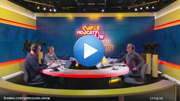Le cri du c&oelig;ur de Vincent Moscato pour Mohamed Haouas : 'Bravo &agrave; ses copains qui le soutiennent. &Ccedil;a, c'est digne des grandes &eacute;quipes. Et crois moi, ils iront loin parce qu'ils ont cette force justement.' #rmclive