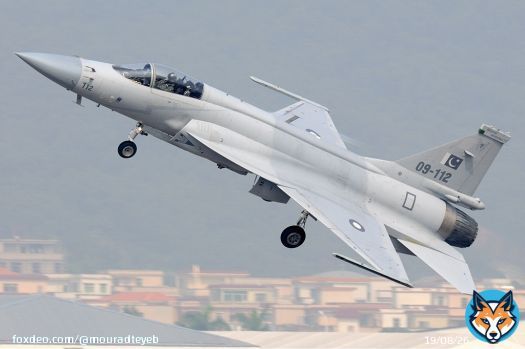 #Defense   #Tunisia is one of the 'potential' buyers of #China's Chengdu JF-17 Thunder combat aircraft.  #arms  #تونس #الصين #سلاح