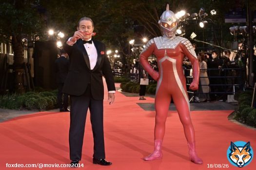 『ウルトラセブン 55周年』記念上映 森次晃嗣 ウルトラセブンが『第35回東京国際映画祭』オープニング レッドカーペットイベントに登場  #東京国際映画祭 #TIFFJP  #ウルトラセブン #森次晃嗣 #岩田栄慶