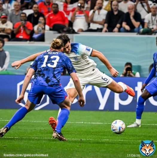 Harry Maguire has attempted and completed more successful take-ons (1/1) than Kane, Sterling, Saka and Mount combined for England inside the first 45 minutes against USA.   Oh. #ENG #ENGUSA #Qatar2022