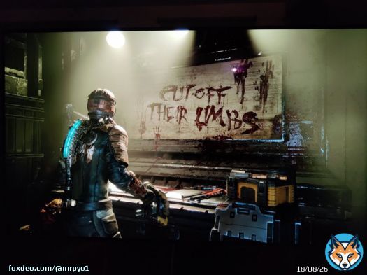 Dead Space Remake First impressions PS5:  - Incredible atmosphere - Gameplay is on point  - Dualsense delivers - 3D audio  - No technical issues, 60 fps always  - Truly feels like a from the ground up remake - No loading screens (so far at least) - Actually scary