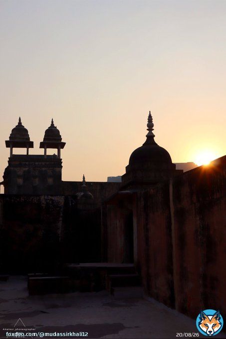 When a silhouette or shape is as beautiful as it is functional and relevant, that's true luxury.   -Borrowed from the net  #silhouette #Fortography #photograph  #postoftheday #sunsetshimmer #Amazing #RajasthanWithFirstIndia #Jaipur #place #architectuure #Marvel #instagood