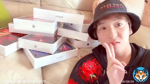 今日祝日だからiPad Pro11 配ろう でも敬老の日だからおばあちゃんにも何かしないと&hellip;