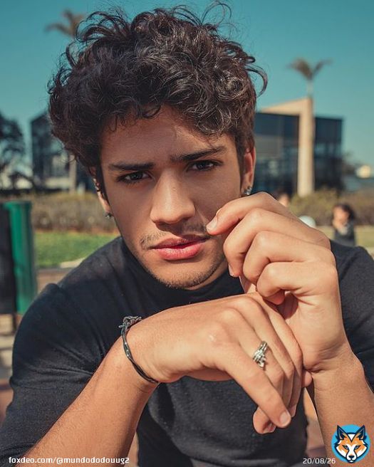 minha Bissexualidade gritou aqui com o Gabriel e a Bruna   #BBB23 #EstreiaBBB #bigbrother