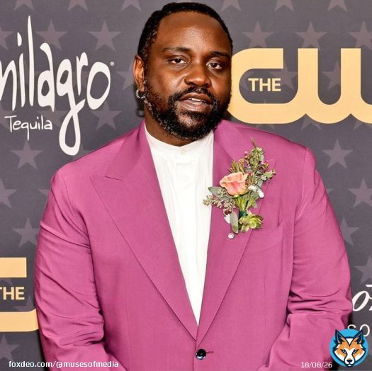 Brian Tyree Henry looks dashing at the 2023 Critics Choice Awards. #CriticsChoiceAwards