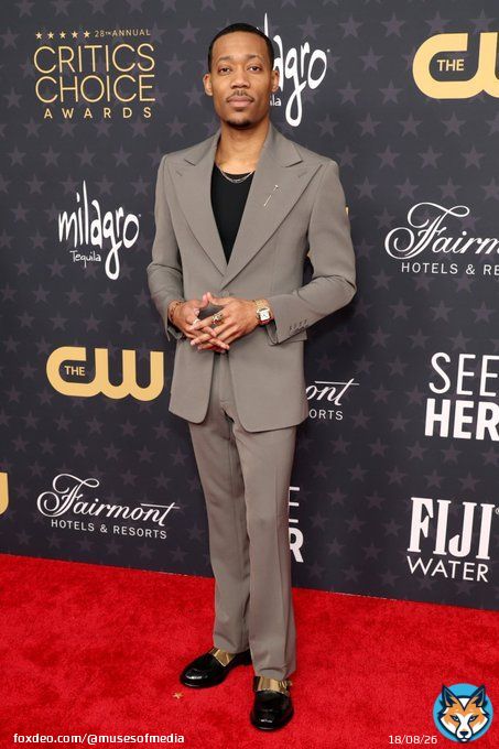 Tyler James Williams looking dapper on the red carpet for the 2023 Critics Choice Awards. #CriticsChoiceAwards