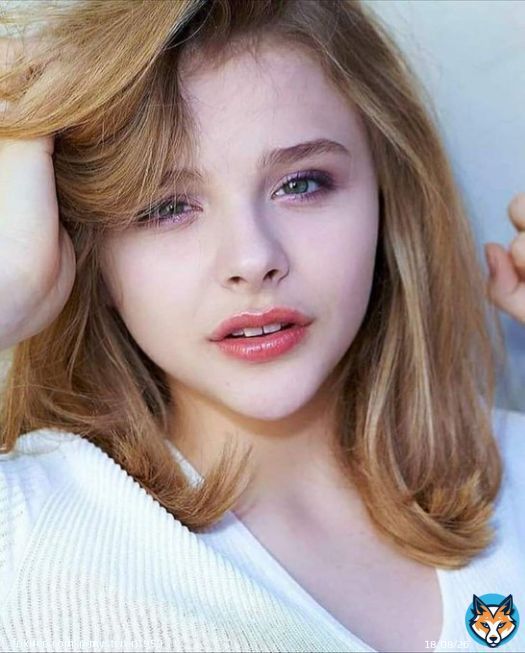 Here is my latest appreciative tweet for the many glamorous actresses who have graced the silver screen in a 21st Century Hammer Horror movie . This one is for Chloe Grace Moretz  #ChloeGraceMoretz #LetMeIn #HammerHorror #HammerGlamour