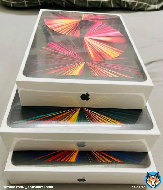 本日はiPad Proを3名にプレゼントしまっせ！  本日24時に抽選する。  応募方法、フォローとRT、推しの@marican_netをフォローの3点。  当選者は必ず郵便局留めを使う事。  #最新iPadPro #Apex #エペモバ  #懸賞 #Apexモバイル  #PSPlus #PUBG #荒野行動 #PlayStation #APEXモバイル