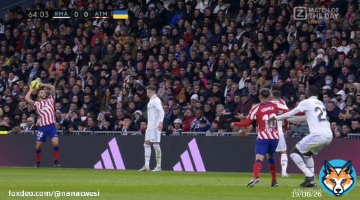 Athletic Madrid is one man down due to a red card. Corrrea #MadridDerby