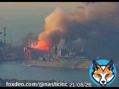A Russian Ship burns at Port of Berdyansk! #хтивийпонеділок #Russia #StandWithUkraine️ #RussiaIsATerroristState #UkraineRussiaWar #UkraineWar #StopUkrainizacjiPolski #Russia #StandWithUkraine️