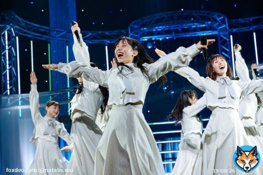 【ライブレポート】日向坂46のムードメーカー渡邉美穂が卒業、空柄ドレスで22人最後のステージ飾る（写真24枚）   #日向坂46 #渡邉美穂卒業セレモニー