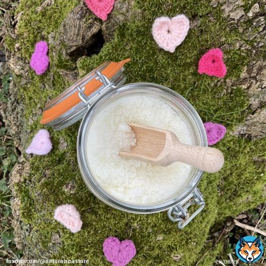 Snowed in? It's an ideal time to get a lovely present for Mother's Day. How about some wonderful Bath Salts made with Epsom Salts, Sea Salt and Organic Essential Oils?  #mothersday #snow #giftideas #ecogifts #bathsalts #mothersdaygift #epsomsalts #babathtime