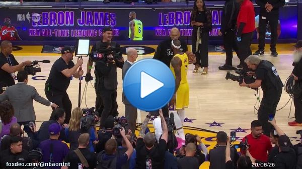 This moment between Kareem and LeBron is something special.