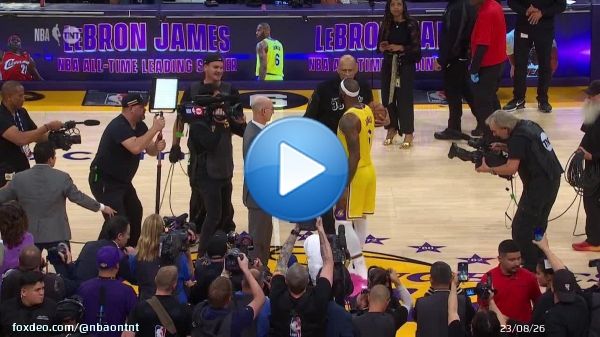 This moment between Kareem and LeBron is something special.