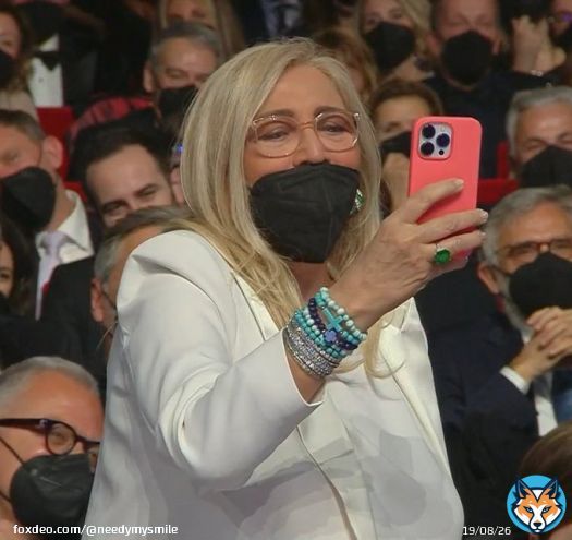 I mod&agrave; e le vibrazioni insieme sullo stesso palco penso che sia un altro momento storico indelebile scusate #Sanremo2023