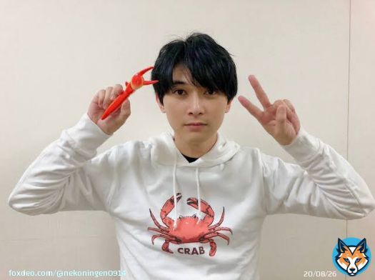 山崎賢人＆広瀬すず、中川大志＆橋本環奈と仲良し俳優たちの熱愛報道が続く中、カニの気配しかない吉沢亮は一生カニ沢亮でいてほしいし、むきむきみっちゃんと付き合っていてほしい