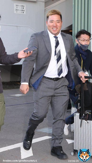 【西武】手痛い不動の4番山川穂高の戦線離脱、ファームで好調の呉念庭ら全員野球でカバー  ここまで1試合平均2・25得点。不動の4番山川の存在感は大きいだけに、戦線離脱は痛いところ。ファームでは呉念庭らが好調。骨折治療中の源田の穴も含め、全員野球で埋めていく。