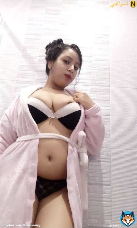 ممثلة إباحية Pornstar   1