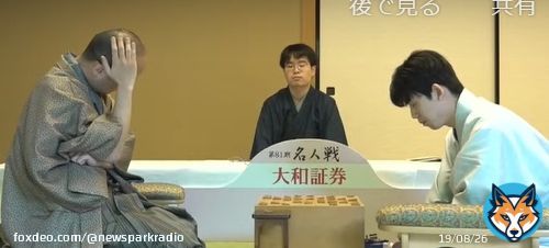 4月6日,名人戦第1局(2日目) 渡辺明名人 VS 挑戦者:藤井聡太竜王 現在45手目を渡辺名人考慮中。(10:51) 互角(+27) +【先手】渡辺リード、-【後手】藤井リード 形勢-10→ +27 2日目をいいスタートで始めた渡辺名人! さすがです。 しかし、藤井竜王も黙っていない! 渡辺名人少し苦しい?
