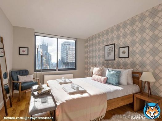 Here&rsquo;s a pet-friendly furnished apartment in the heart of the Manhattan Theater District, and this 1-bedroom rental has no broker fee!    Check out the details here:  or DM us for more info.  #realestate #nyc #MidtownWest