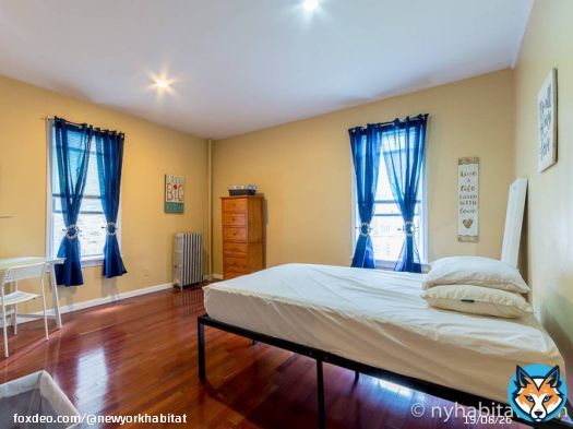 New York Apartment Share Discount!   Save $100 off the agency fees on a furnished room for rent in this 4-bedroom apartment in #Brooklyn!    Check out the details below  or DM us for information.    #NYCRooms #RealEstate