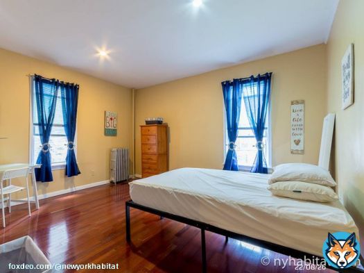 New York Apartment Share Discount!   Save $100 off the agency fees on a furnished room for rent in this 4-bedroom apartment in #Brooklyn!    Check out the details below  or DM us for information.    #NYCRooms #RealEstate