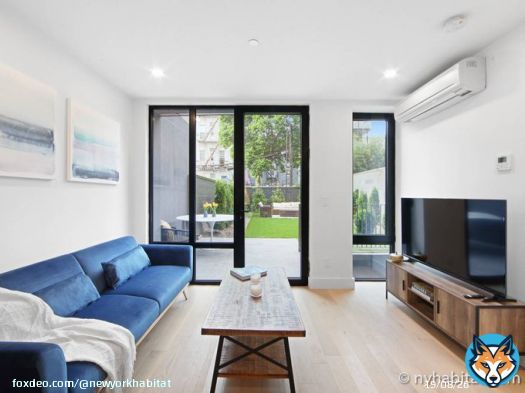 This furnished two-bedroom apartment duplex makes Greenpoint Brooklyn a neighborhood you could live in!     Look up NY-19257 on our website (   #GreenpointBrooklyn #NYApartmentsForRent #NYCApt #BrooklynAdventures