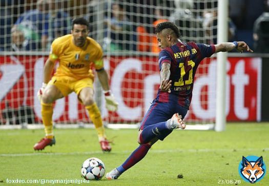 QUEM &Eacute; QUE SOBE??? PIQU&Eacute;, UMA VEZ  DUUUUUUUASS VEZES PIQU&Eacute;  VEM MESSI E O BUFFON TA FORA DO GOL  NEYMAR, PODE PINTAR O GOL  NEYMAR CORREU, CARREGOU PERDEU A PASSADA  VOLTOU NO PEDRO, ROLOU NO NEYMAR  PINTOU  FAZ NEYMAR  FAZ NEYMAR  GOOOOOOOOOOOOOOOOOOOOOOOOOOOOOOOOOOOOOOOOOOL