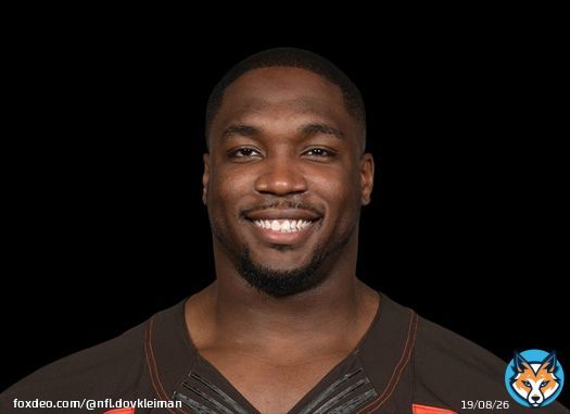 Sad news: NFL player Chris Smith has passed at age 31, according to agent Drew Rosenhaus.  Smith played for the 7 NFL teams, most notably the #Jaguars and #Browns
