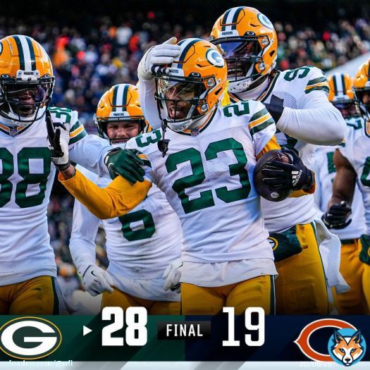 FINAL: @packers score 18 in the 4th quarter to win! #GoPackGo #GBvsCHI