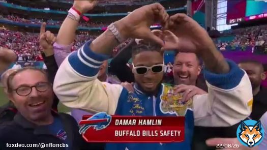 Damar Hamlin shares awesome moment on the field with first responders and medical professionals of the Bills, Bengals and University of Cincinnati Medical Center
