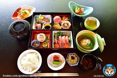 【名人戦】渡辺名人の昼食は験担ぎの「松花堂弁当」、藤井竜王は「天ぷらうどん（冷）」  #名人戦 #渡辺明 #藤井聡太 #将棋