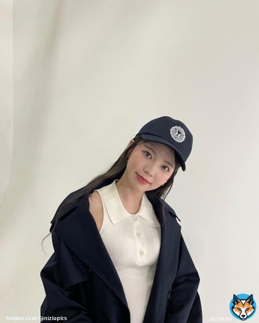 230225 | AYAKA Instagram Update \u2460  #NiziU #ニジュー #니쥬 @NiziU__official  #AYAKA #アヤカ #아야카