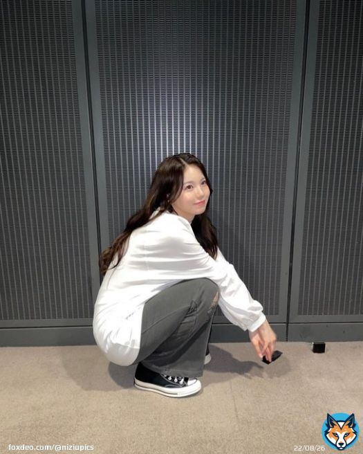 230221 | AYAKA Instagram Update   #NiziU #ニジュー #니쥬 @NiziU__official  #AYAKA #アヤカ #아야카