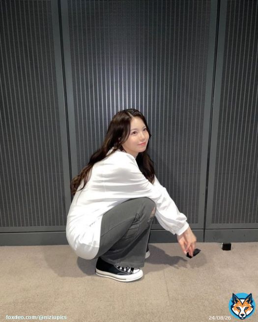230221 | AYAKA Instagram Update   #NiziU #ニジュー #니쥬 @NiziU__official  #AYAKA #アヤカ #아야카